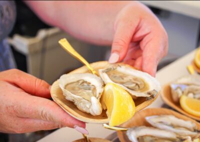 sip-and-shuck-oyster-cruise8