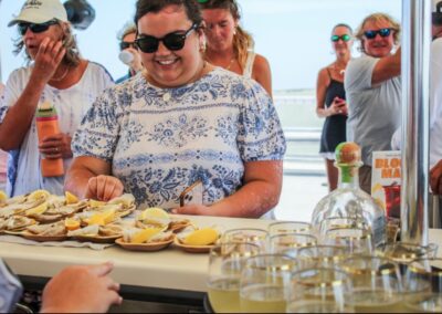 sip-and-shuck-oyster-cruise2